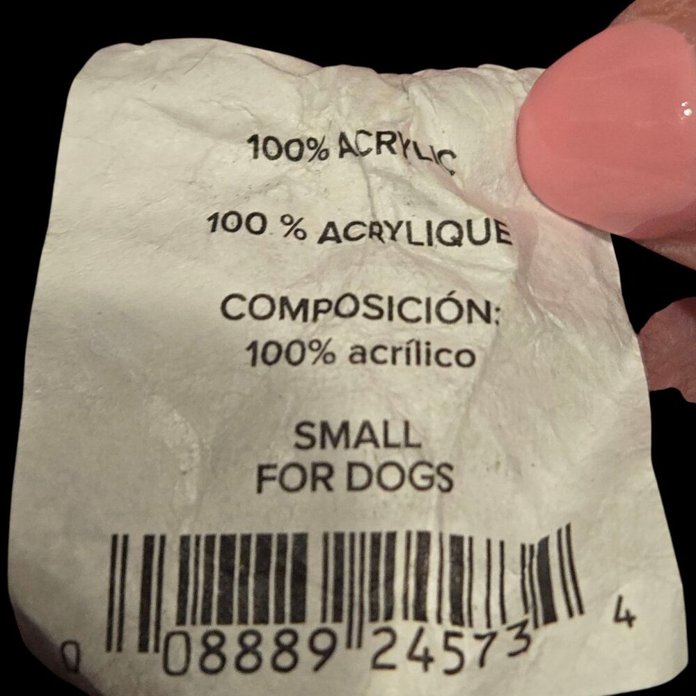 UGG Small Red Cable Knit Dog Sweater 100% Acrylic Cozy & Stylish Pet Apparel - Picture 4 of 4